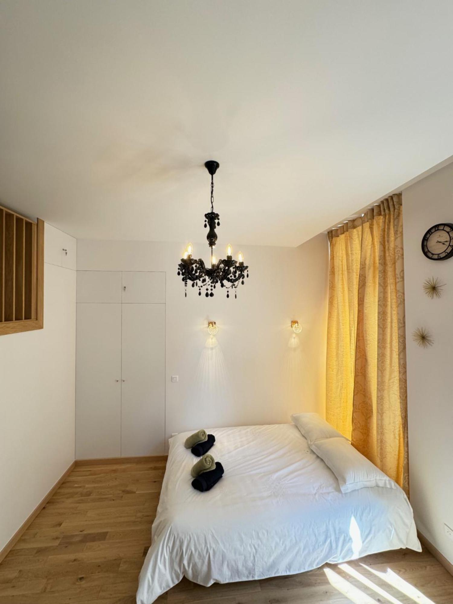 Chez Zenovia Apartment Paris Ngoại thất bức ảnh